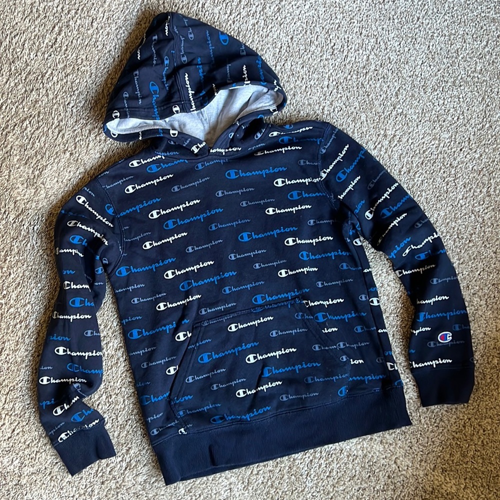 Champion Boys Blue Sweatshirt Size Medium